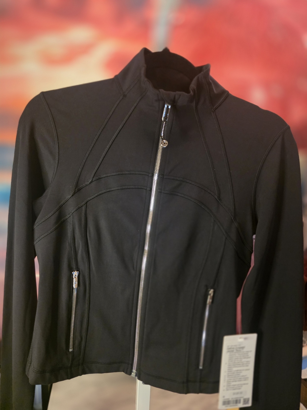 Lululemon Define Black Women’s  Cropped With The Mirrored Zipper.